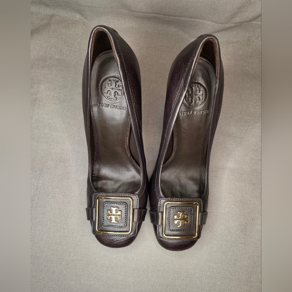 Tory Burch Julian High-heel Pumps - Picture 2 of 4